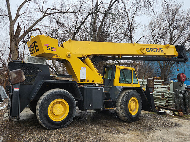 1981 GROVE RT58C CRANE