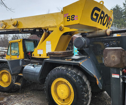 1981 GROVE RT58C CRANE