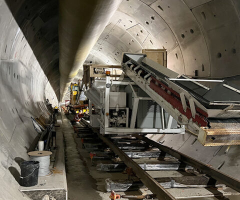 Rail Mounted Mobile Maxcrete Used for REM Light Rail